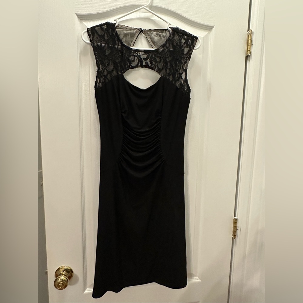 Ladies size 6 Black Fitted dress